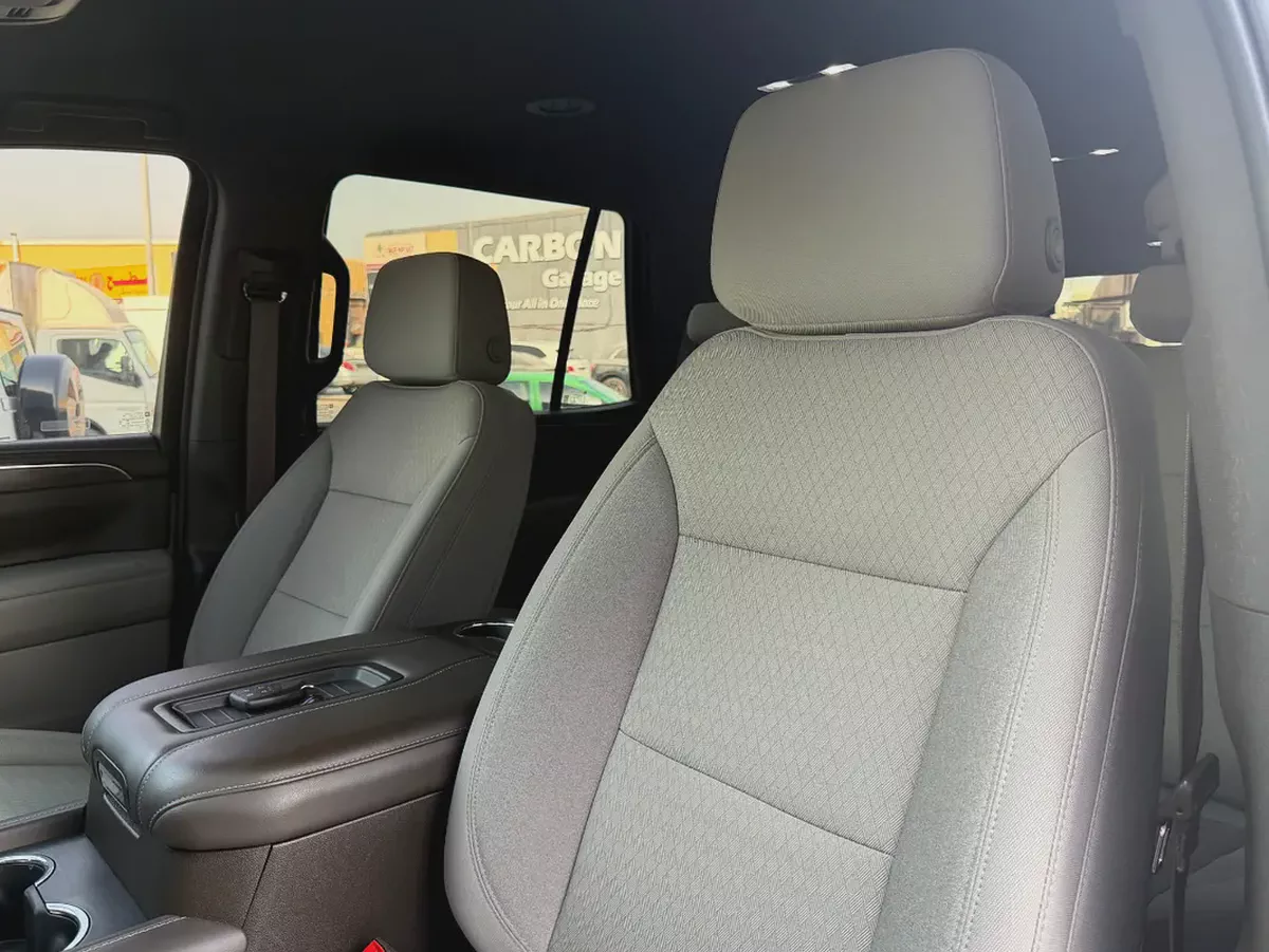 Chevrolet Tahoe LT 2023 GCC Specs - Spacious family SUV-8-8