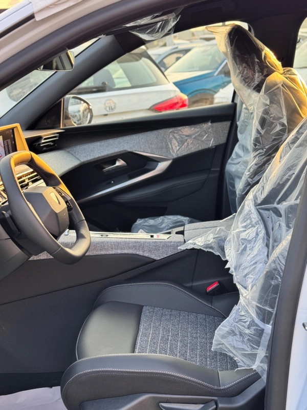 PEUGEOT 3008 ALLURE 1.6L WHITE 2026