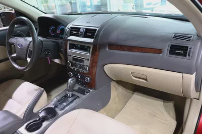 With Service Warranty . GCC Specs . Excellent Condition . Well Maintained-15