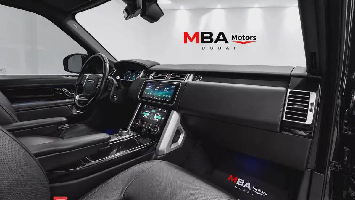 2020 Range Rover Vogue - GCC Specs - Full Service Record-9-9
