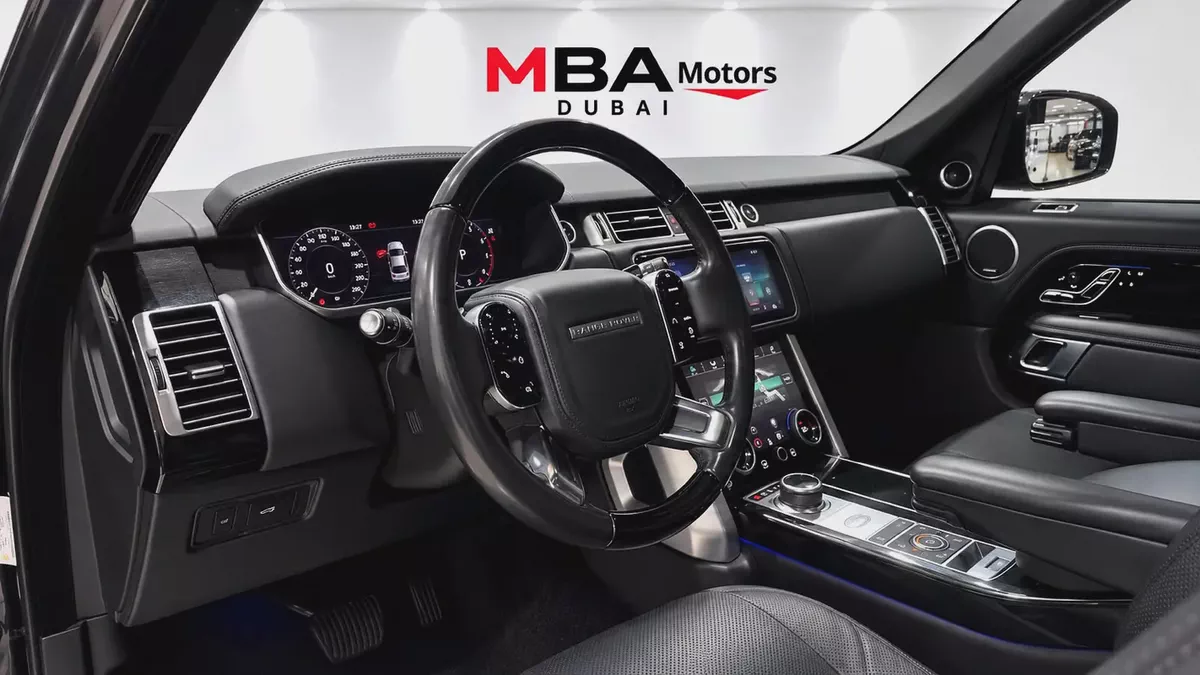 2020 Range Rover Vogue - GCC Specs - Full Service Record-6-6