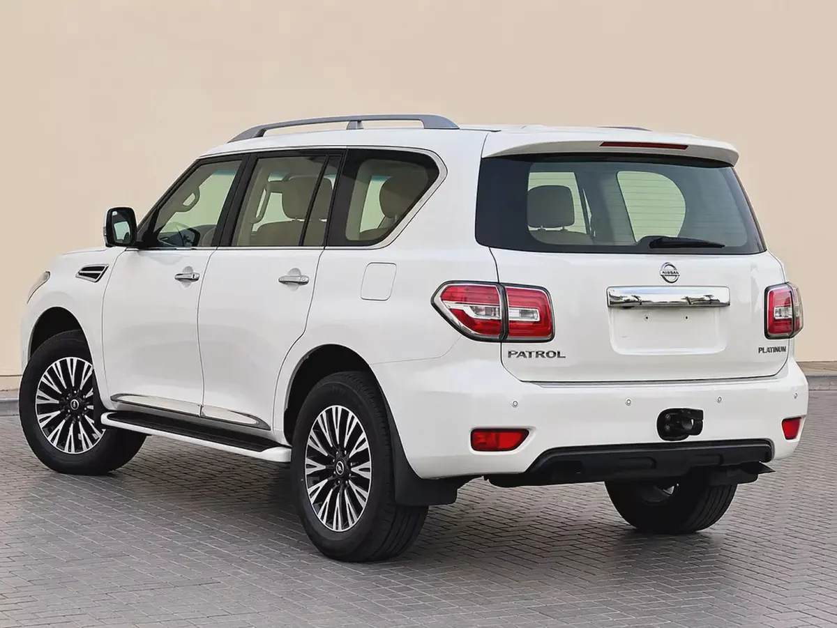 AED 2,221 P.M | NISSAN | PATROL | 4.0L V6 | UNDER WARRANTY |2017 | GCC-2-2