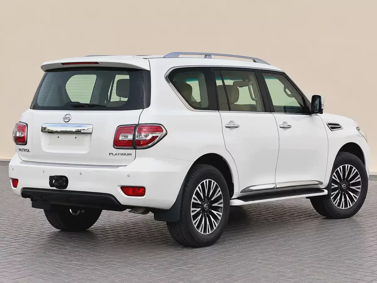 AED 2,221 P.M | NISSAN | PATROL | 4.0L V6 | UNDER WARRANTY |2017 | GCC-4-4