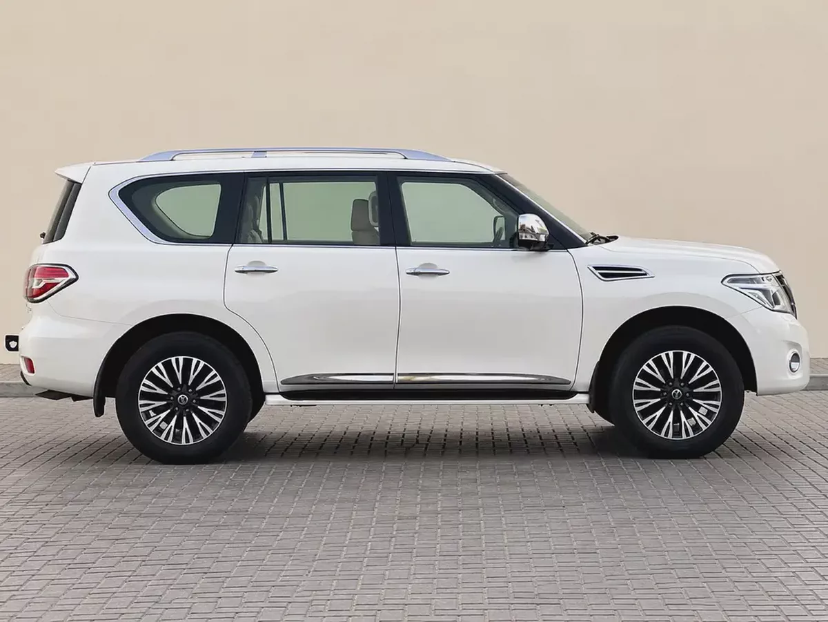 AED 2,221 P.M | NISSAN | PATROL | 4.0L V6 | UNDER WARRANTY |2017 | GCC-5-5