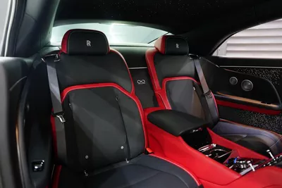 Rolls-Royce Spectre Black Badge-13