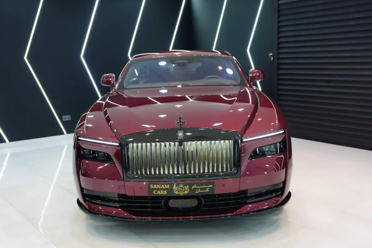 Rolls-Royce Spectre Black Badge-3-3