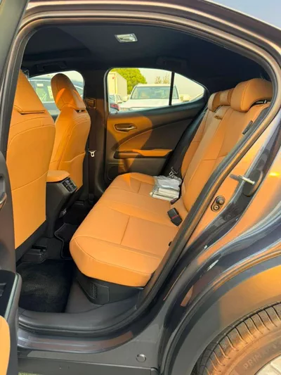 Lexus UX300h PRIME 2.0L HYBRID PRIME HYBRID | 2.0L V4 | RADAR | LEATHER WITH PWR SEATS | SUNROOF | FULL OPTION (CODE # UX3HP)-11