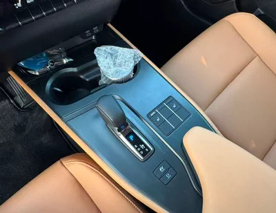 Lexus UX300h PRIME 2.0L HYBRID PRIME HYBRID | 2.0L V4 | RADAR | LEATHER WITH PWR SEATS | SUNROOF | FULL OPTION (CODE # UX3HP)-20