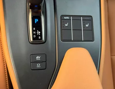 Lexus UX300h PRIME 2.0L HYBRID PRIME HYBRID | 2.0L V4 | RADAR | LEATHER WITH PWR SEATS | SUNROOF | FULL OPTION (CODE # UX3HP)-22