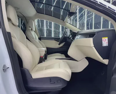 Tesla Model X 2018 GCC specs-12