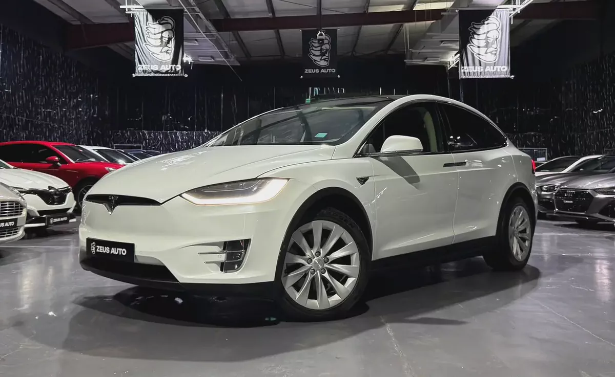 Tesla Model X 2018 GCC specs