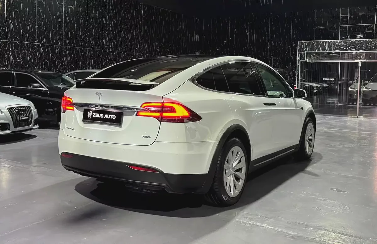 Tesla Model X 2018 GCC specs-6-6