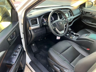 Toyota Highlander 2019 Toyota Highlander MidOption - 2.7L V4 - Rear Camera - 7 Leather Seat-9