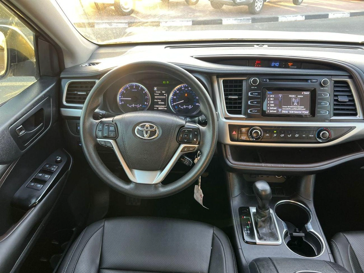 Toyota Highlander 2019 Toyota Highlander MidOption - 2.7L V4 - Rear Camera - 7 Leather Seat-11-0