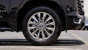 Toyota Land Cruiser VXR 3.5L