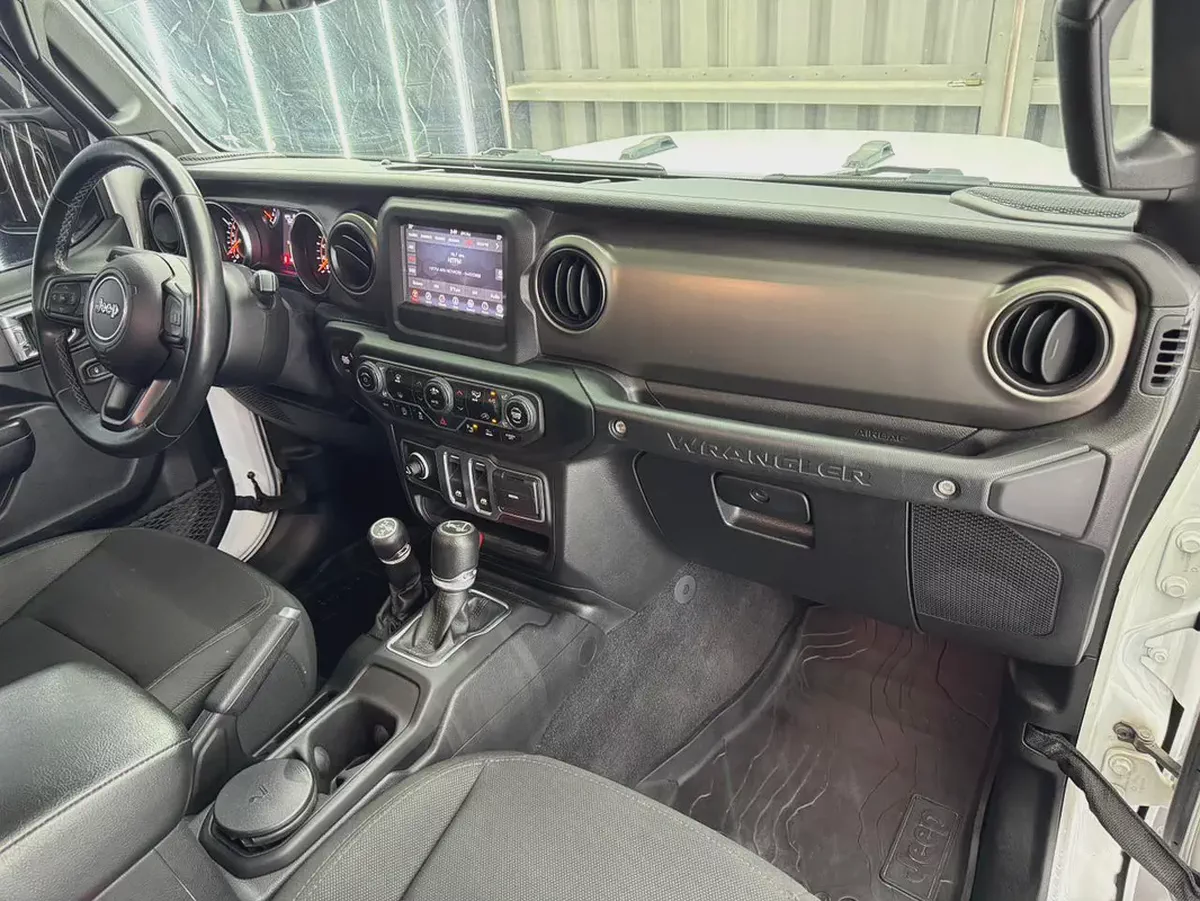 2021 Jeep Wrangler Sport | GCC Specification | Well maintained-10-10