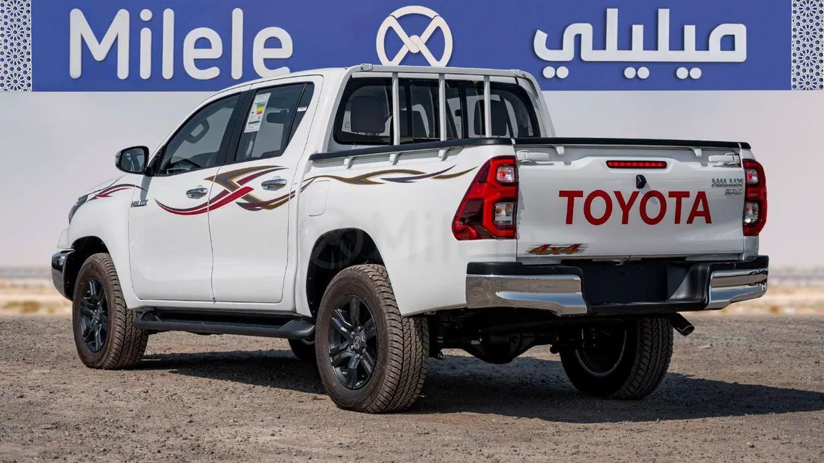 Toyota Hilux TOYOTA HILUX DC | 2-YEAR WARRANTY + SERVICE AVAILABLE | IN-HOUSE FINANCING | 0% DOWNPAYMENT (BANK)-6-0