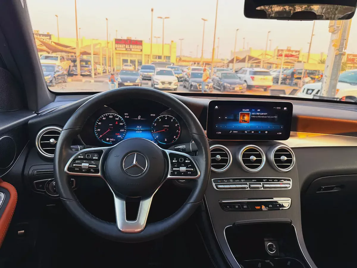2021 Mercedes-Benz GLC-Class GLC 300 4MATIC-18-18