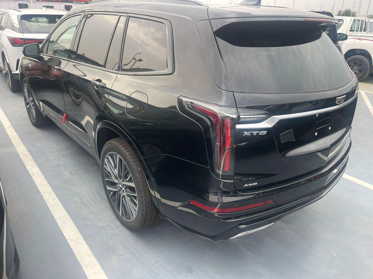 New Cadillac CT5-5-5