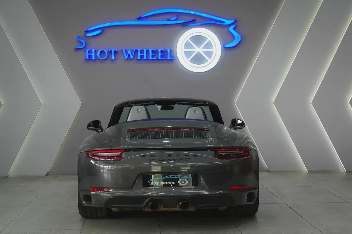 2017 - Porsche 911 Carrera GTS - with warranty for 333,000.00 AED-3-3
