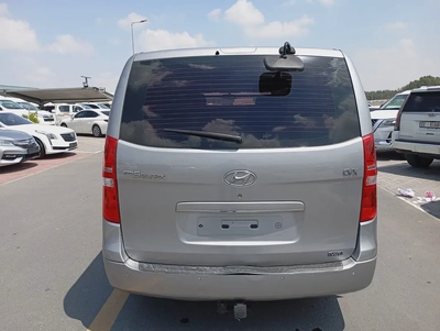 Hyundai H1 GLS 2014 Korean Specs-5
