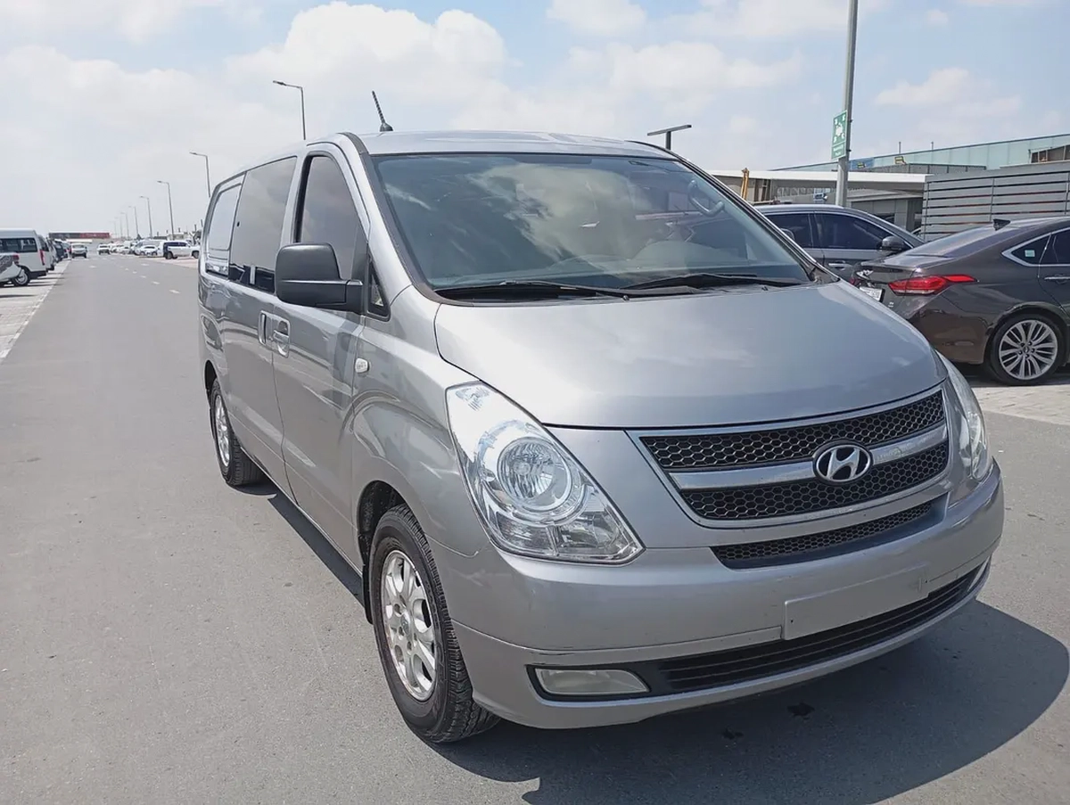 Hyundai H1 GLS 2014 Korean Specs
