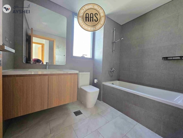 SINGLE ROW WITH LANDSCAPE GARDEN 4BR+MAID VILLA FOR RENT
