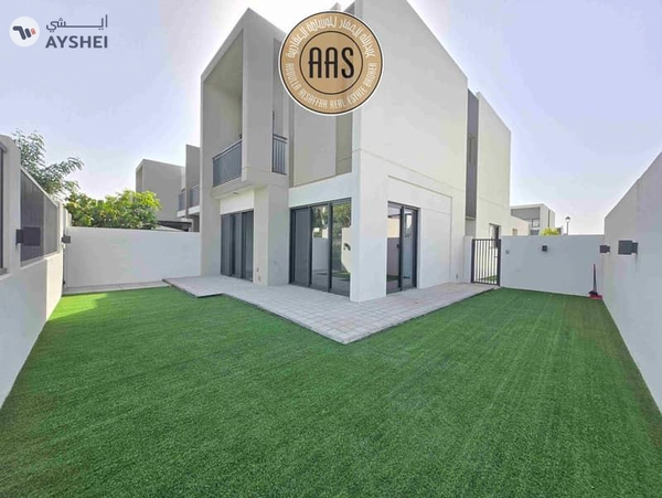 SINGLE ROW WITH LANDSCAPE GARDEN 4BR+MAID VILLA FOR RENT