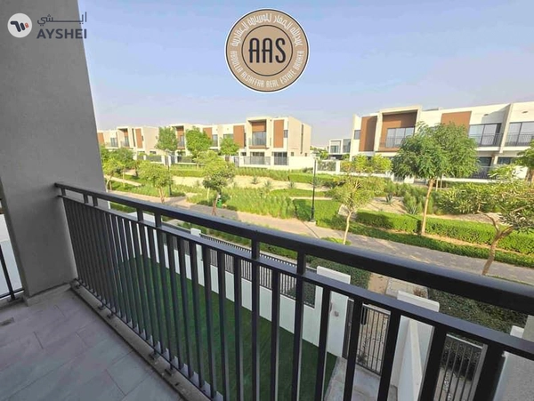 SINGLE ROW WITH LANDSCAPE GARDEN 4BR+MAID VILLA FOR RENT