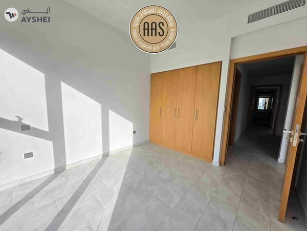 SINGLE ROW WITH LANDSCAPE GARDEN 4BR+MAID VILLA FOR RENT