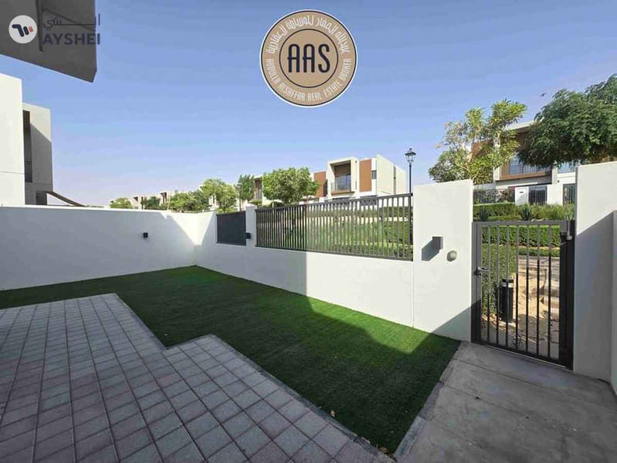 SINGLE ROW WITH LANDSCAPE GARDEN 4BR+MAID VILLA FOR RENT-4-4