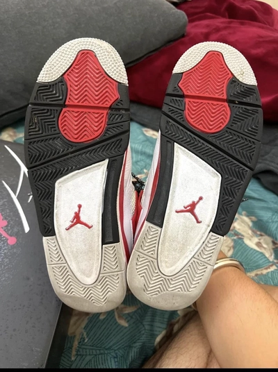Jordan 4s-5