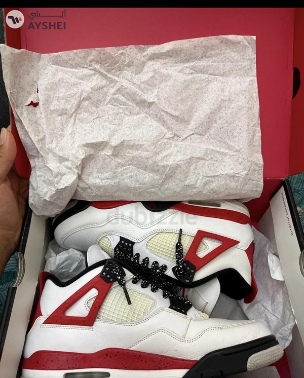 Jordan 4s
