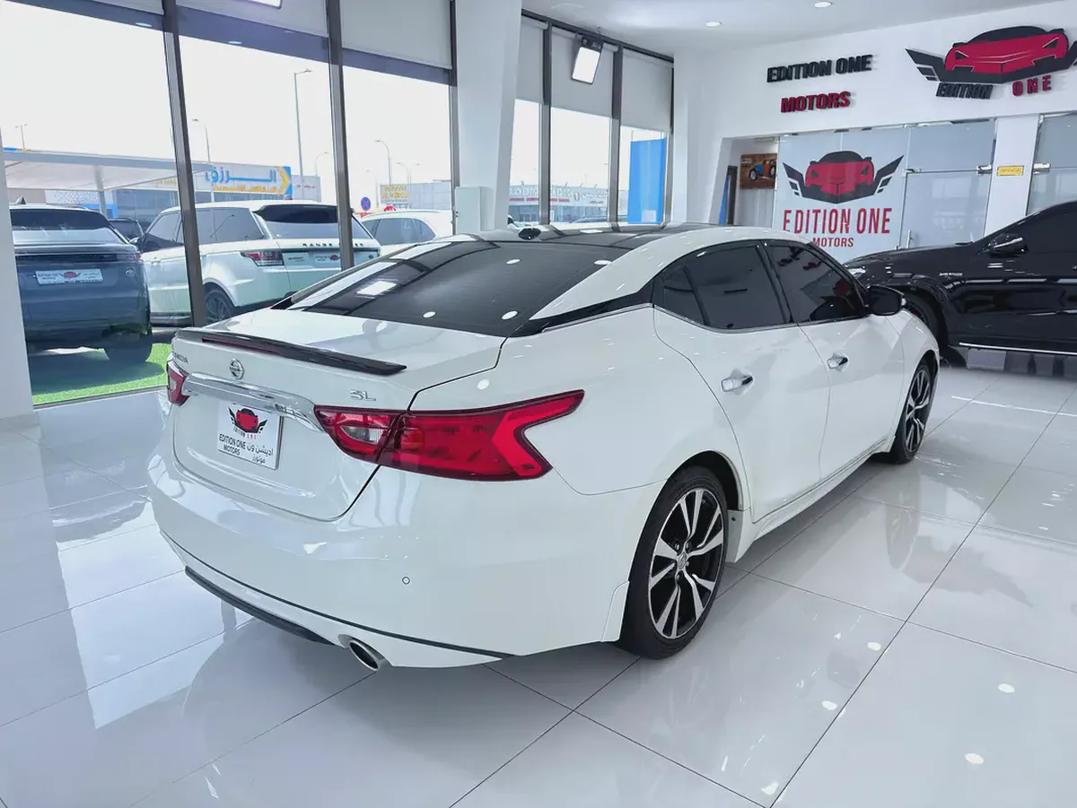 Nissan Maxima SL 2018-9-9