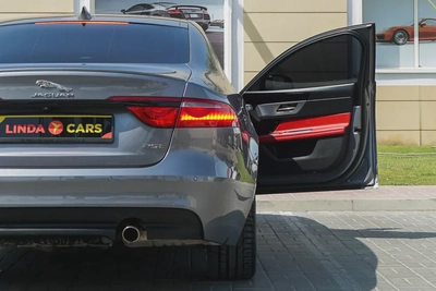 Jaguar XF 2020-3