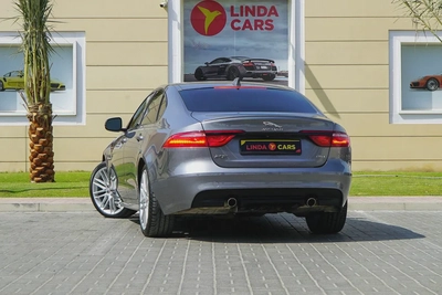 Jaguar XF 2020-8
