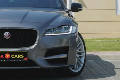 Jaguar XF 2020-7