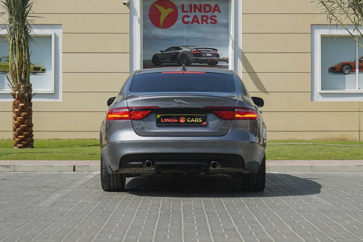 Jaguar XF 2020-6-6