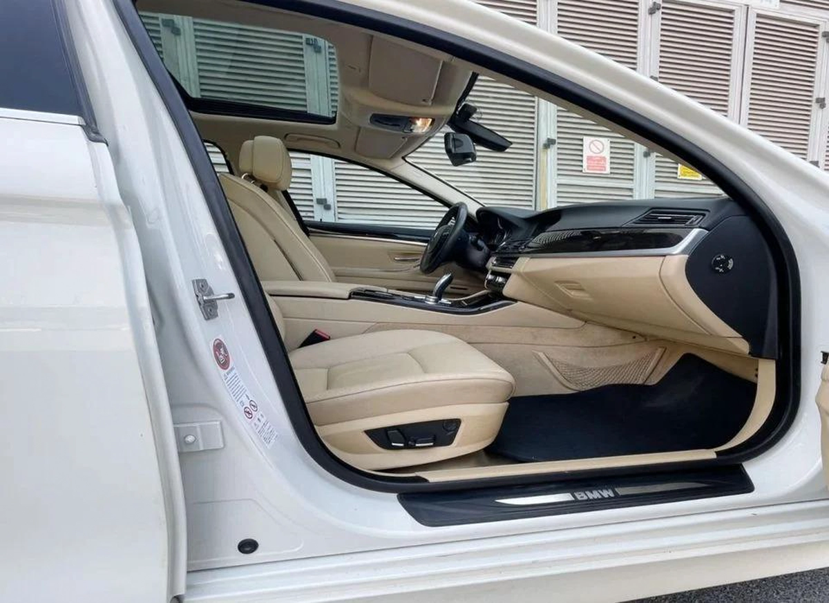 BMW 528i 3L-6CYL 240HP JAPANESE SPECIFICATION-10-10