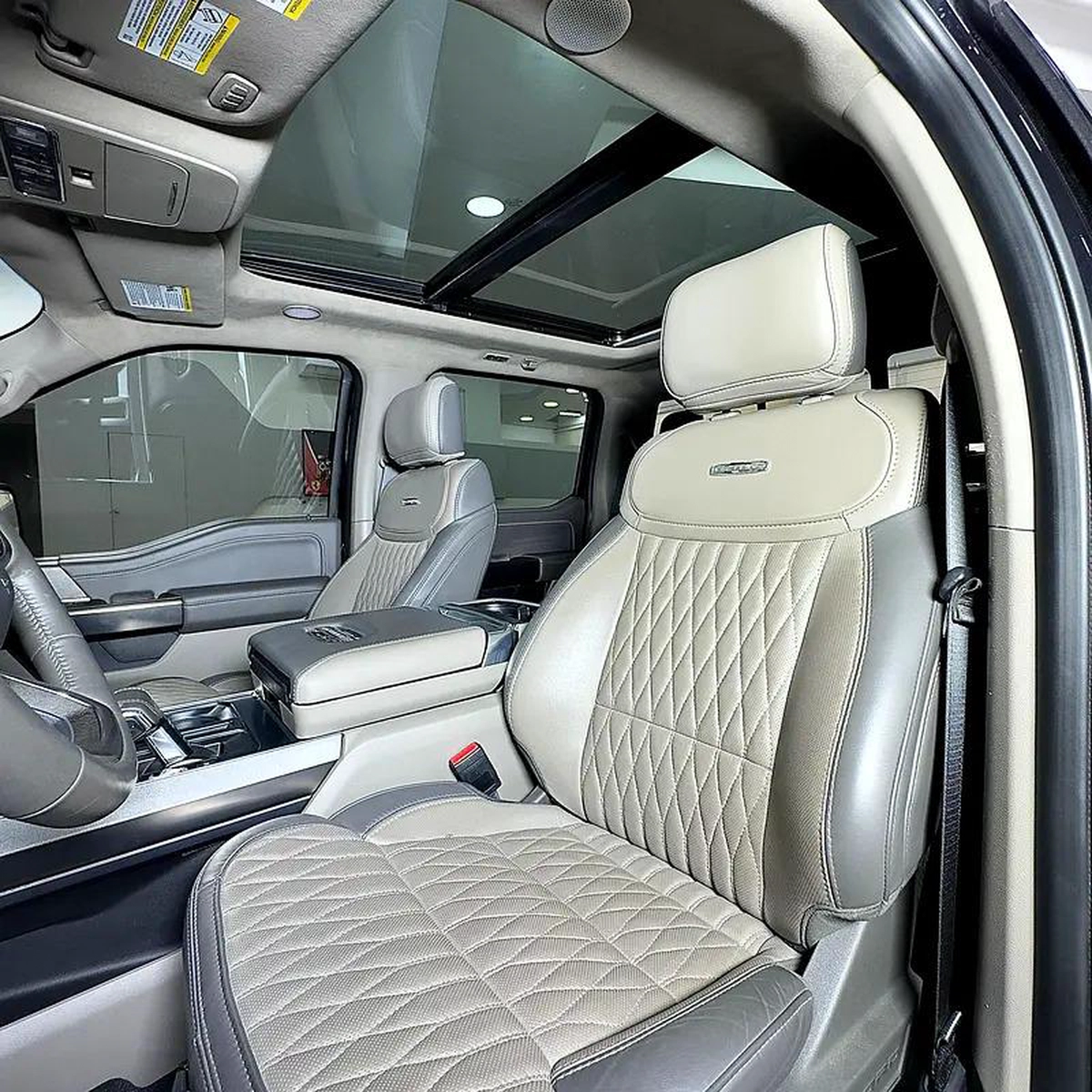 2024 - Ford F-150 Platinum Power Boost-8-8