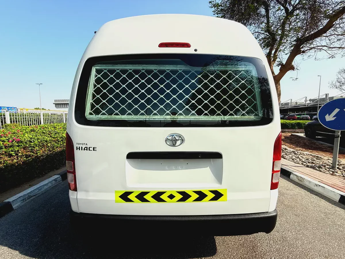 Toyota Hiace GL 2014 Year 2.7L GCC Specs-Excellent Condition-9-9