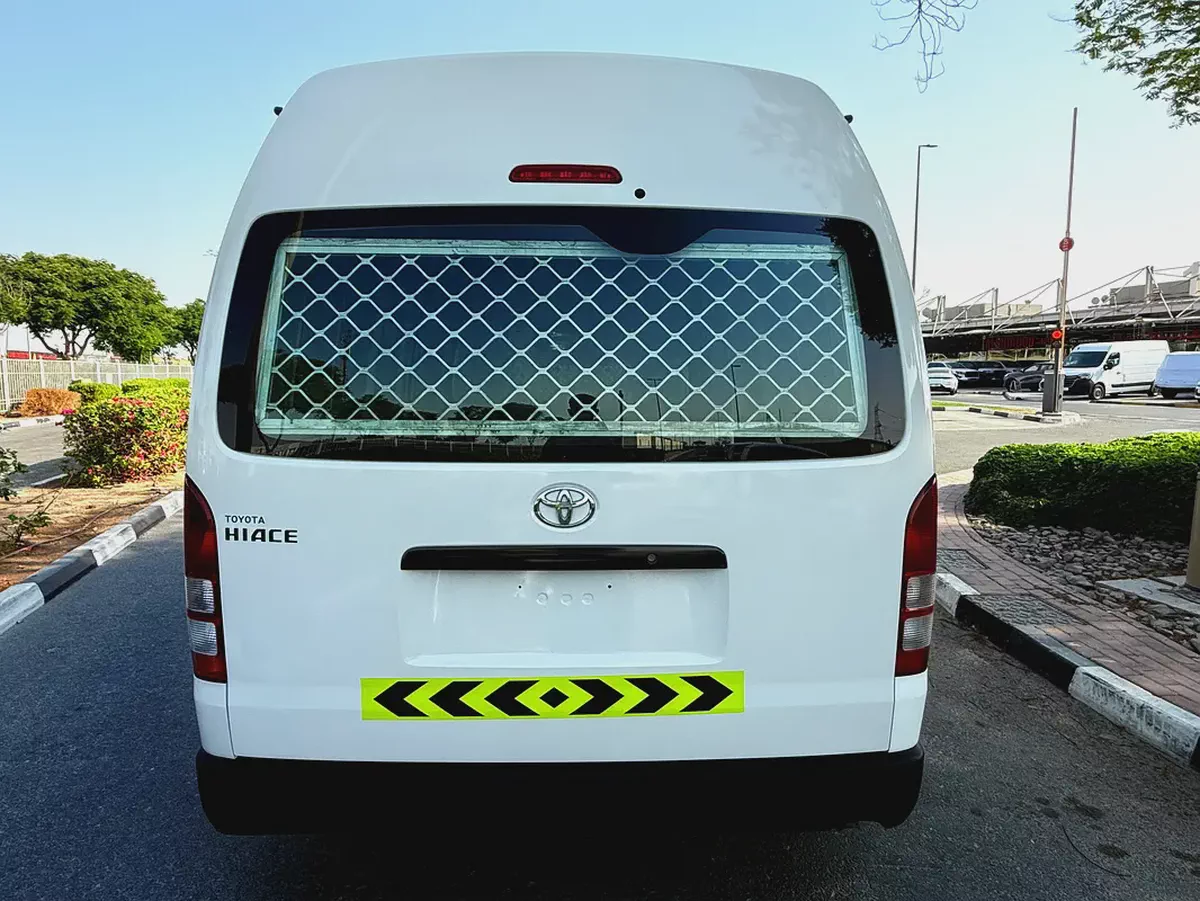 Toyota Hiace GL 2014 Year 2.7L GCC Specs-Excellent Condition-7-7