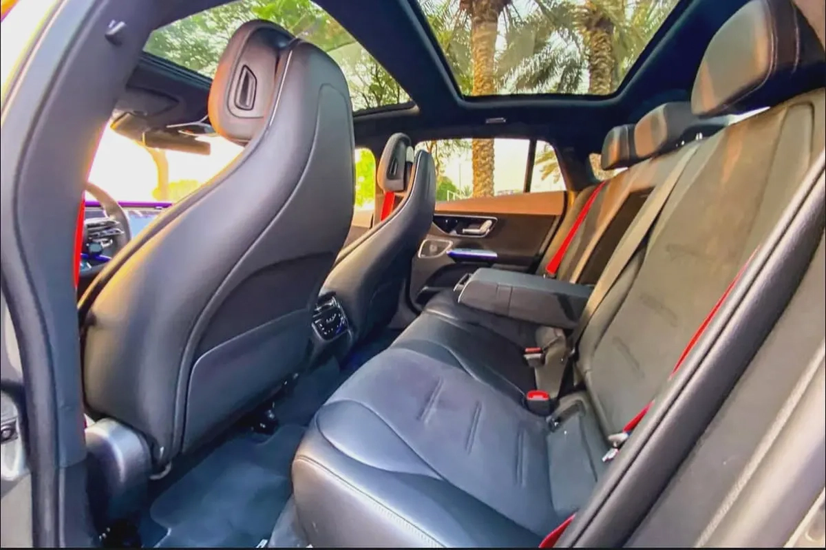 Mercedes-Benz EQE 43 AMG 4MATIC 2022 - European Specs-6-6