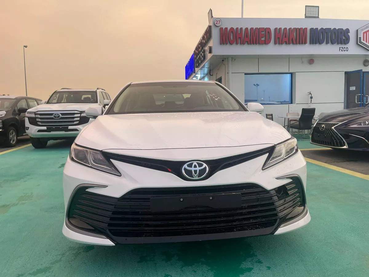 2026 Toyota Camry LE-4-4