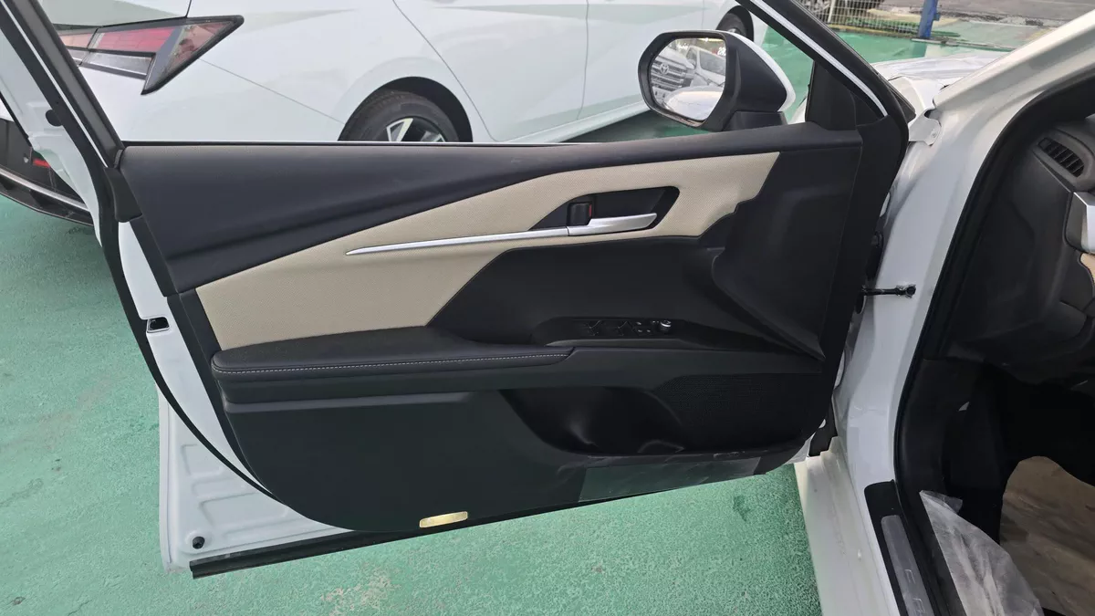 2026 Toyota Camry LE-10-10