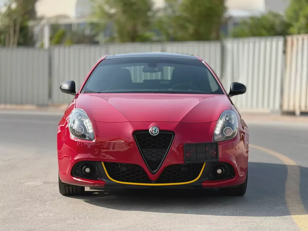 2021 Alfa Romeo Giulietta Veloce | GCC Specs | Pristine Condition-1-1