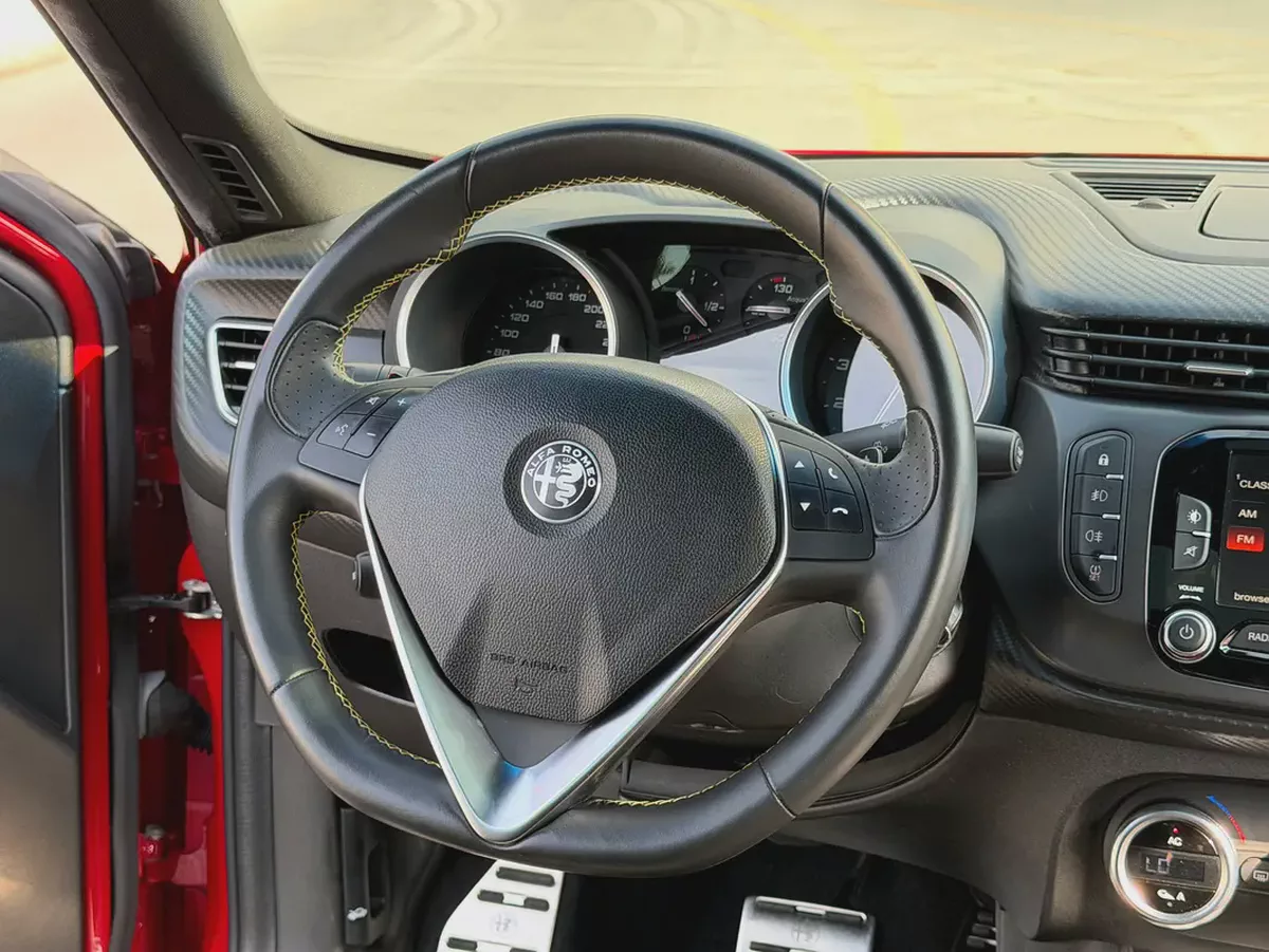2021 Alfa Romeo Giulietta Veloce | GCC Specs | Pristine Condition-5-5