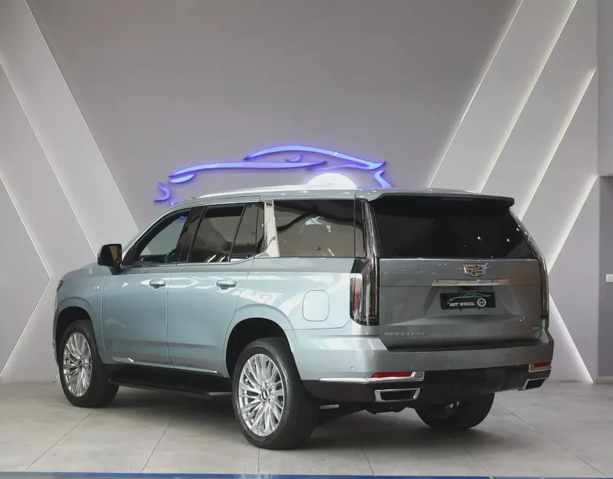 2025 - Cadillac Escalade Sport Platinum - V8 for 399,000.00 AED-4-4