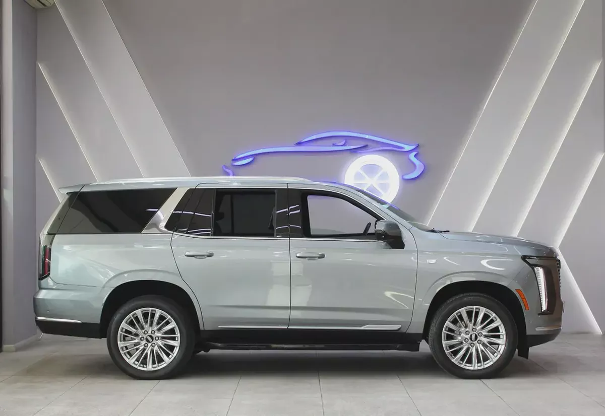2025 - Cadillac Escalade Sport Platinum - V8 for 399,000.00 AED-5-5