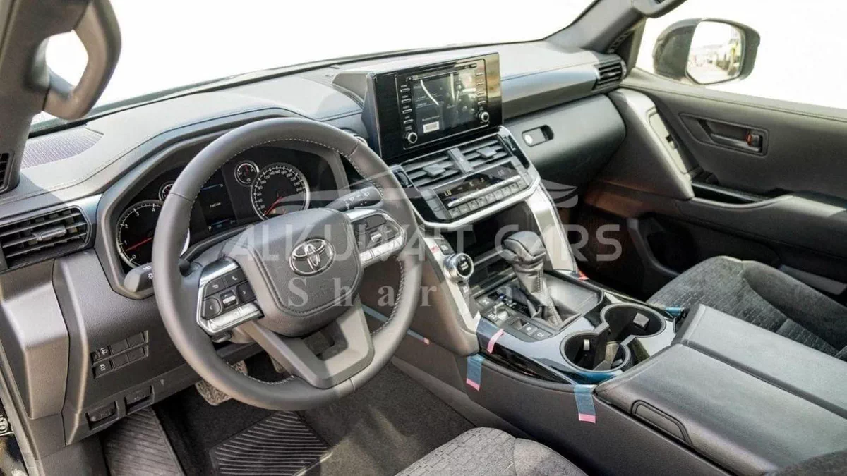Toyota Land Cruiser GXR TOYOTA LAND CRUISER LC300 GXR 3.3D AT MY2025 – BLACK-10-0